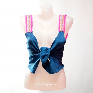 A blouse tie sport